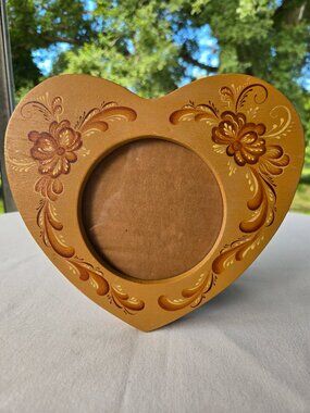 Norwegian Rosemaling Wood Heart shaped frame